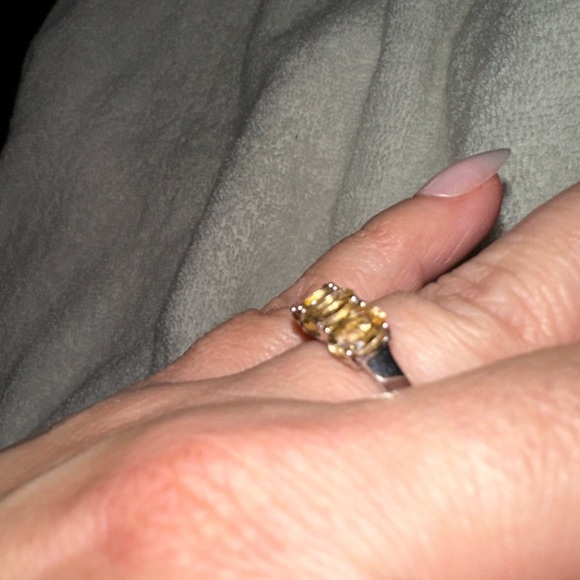 Citrine and Sterling Silver 3 stone band ring size 8 - Picture 3 of 5